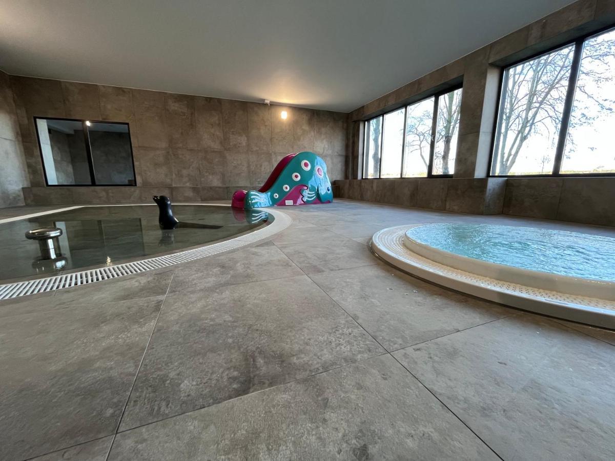Apartament Z Wioslami Dziwnow Apartment Luaran gambar